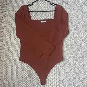 Aritzia Babaton Longsleeve Contour Bodysuit